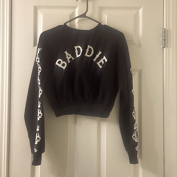 Black cropped crew neck sweater - Picture 1 of 2